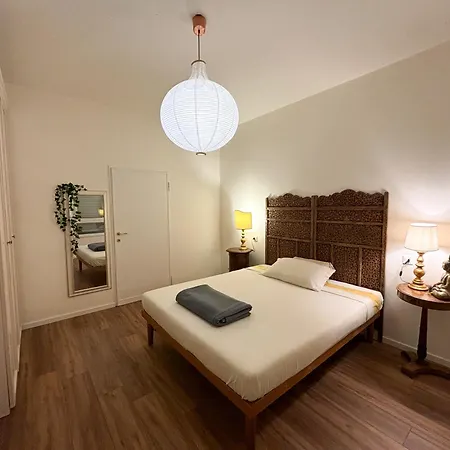 Гостевой дом Elegante Zona San Siro Mi 3*