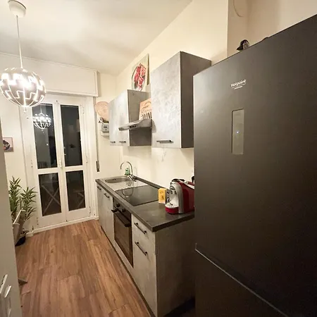 Elegante Zona San Siro Mi Гостевой дом 3*